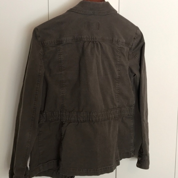 Utility Design Cargo Jacket - Picture 5 of 8